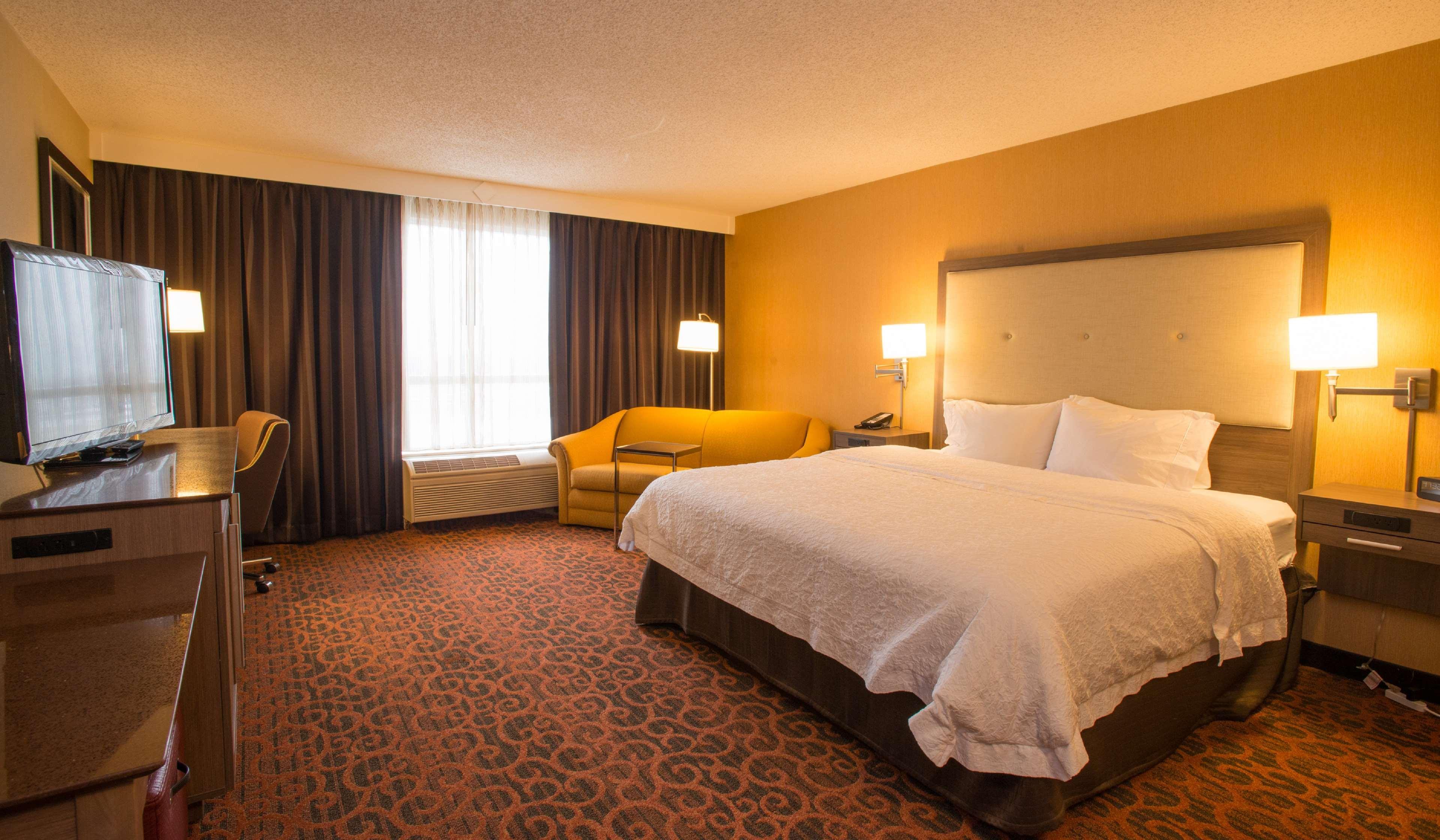 Hampton Inn Toronto-Mississauga West 외부 사진
