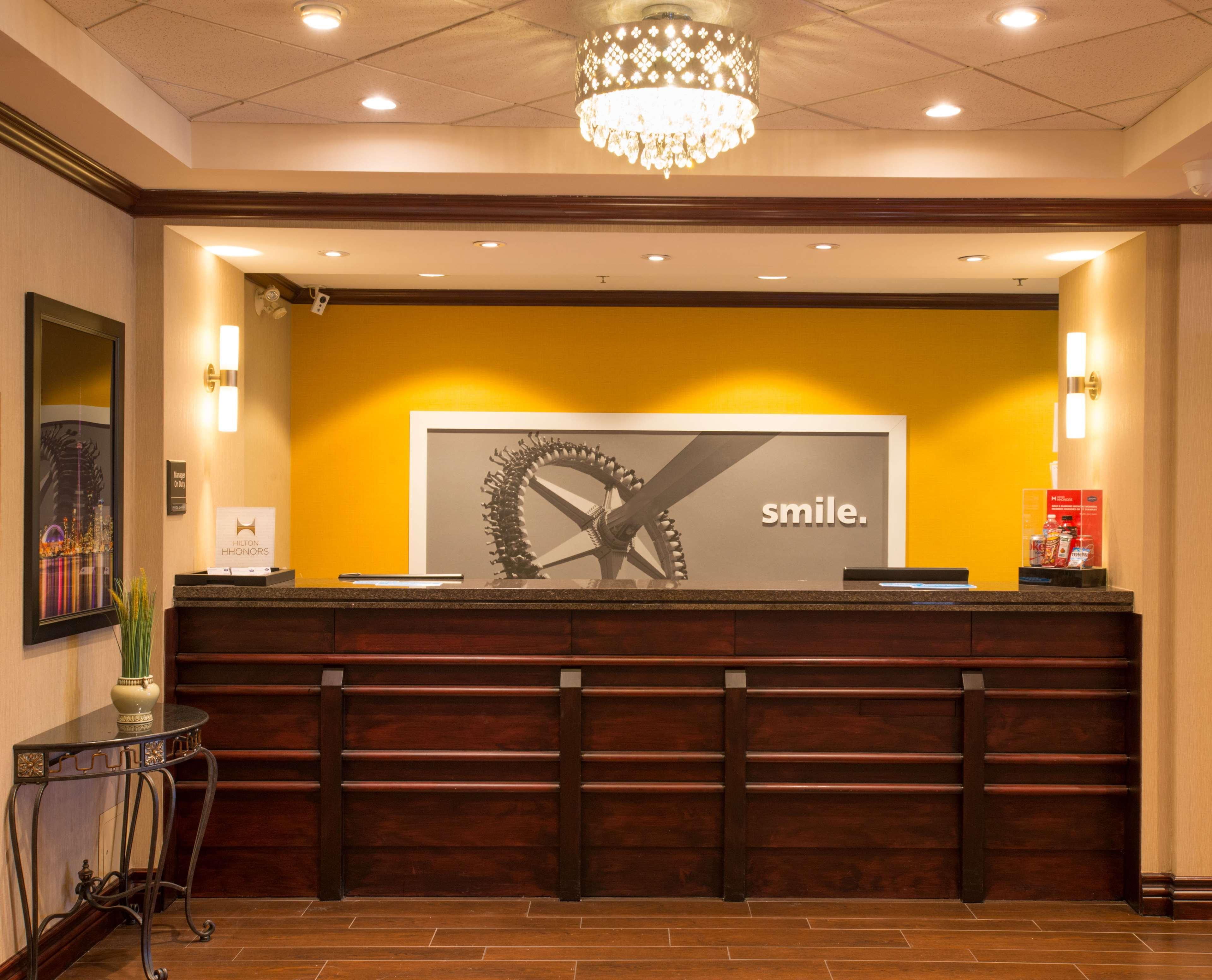 Hampton Inn Toronto-Mississauga West 외부 사진