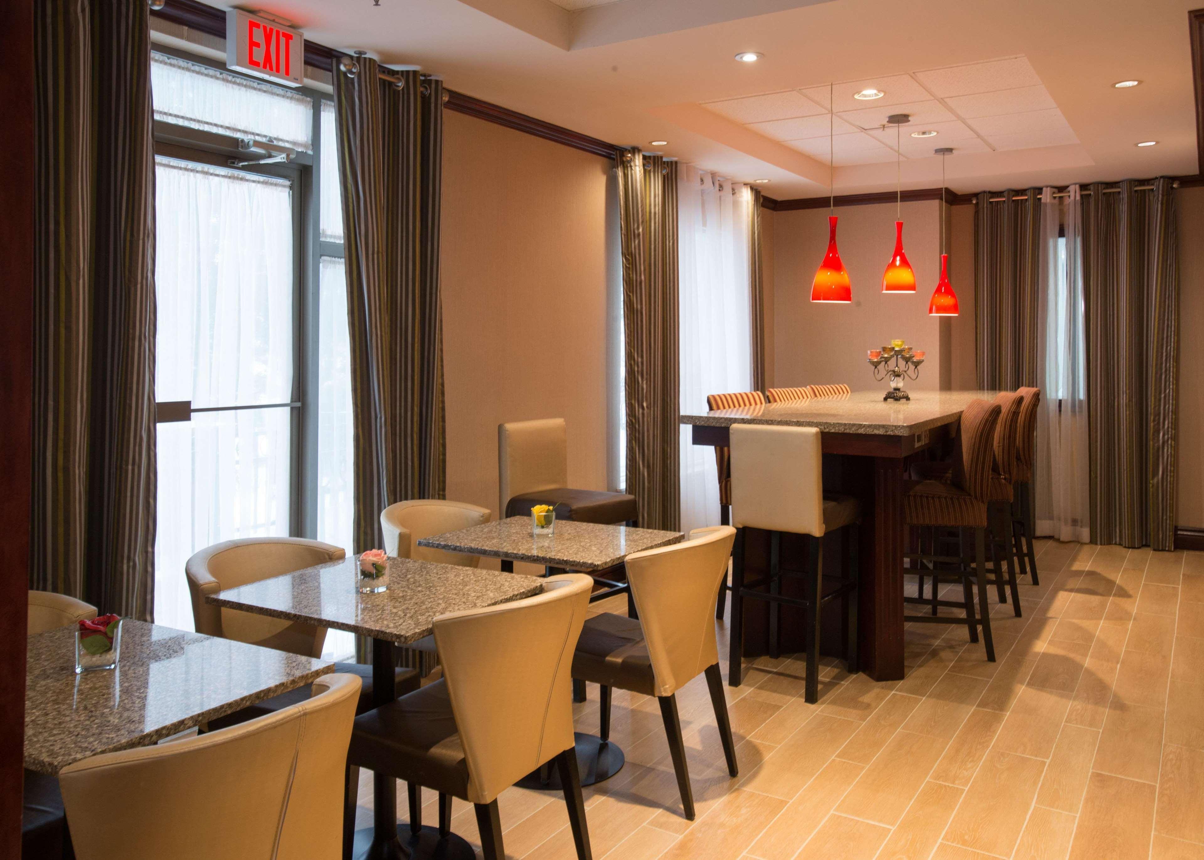 Hampton Inn Toronto-Mississauga West 외부 사진