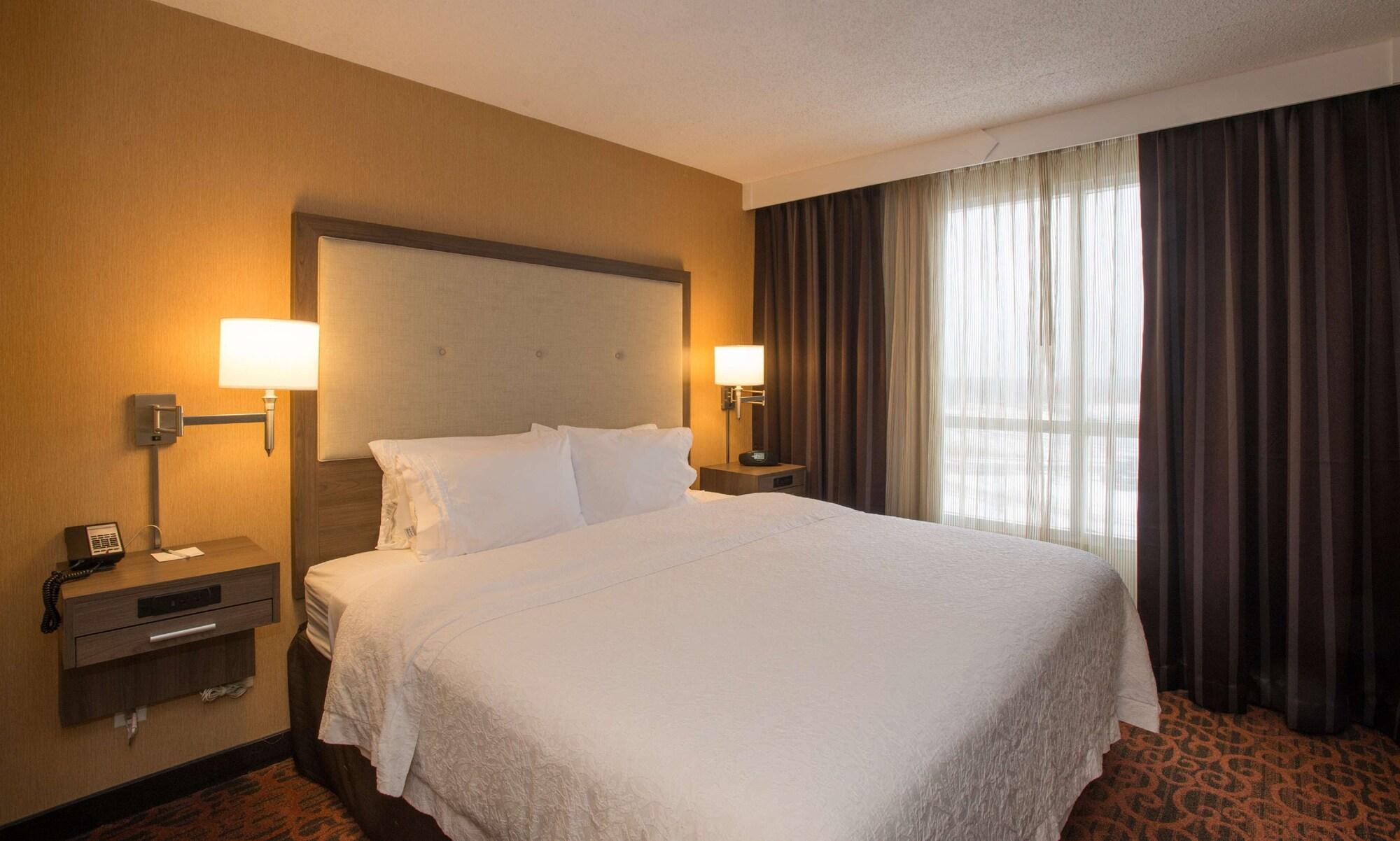 Hampton Inn Toronto-Mississauga West 외부 사진
