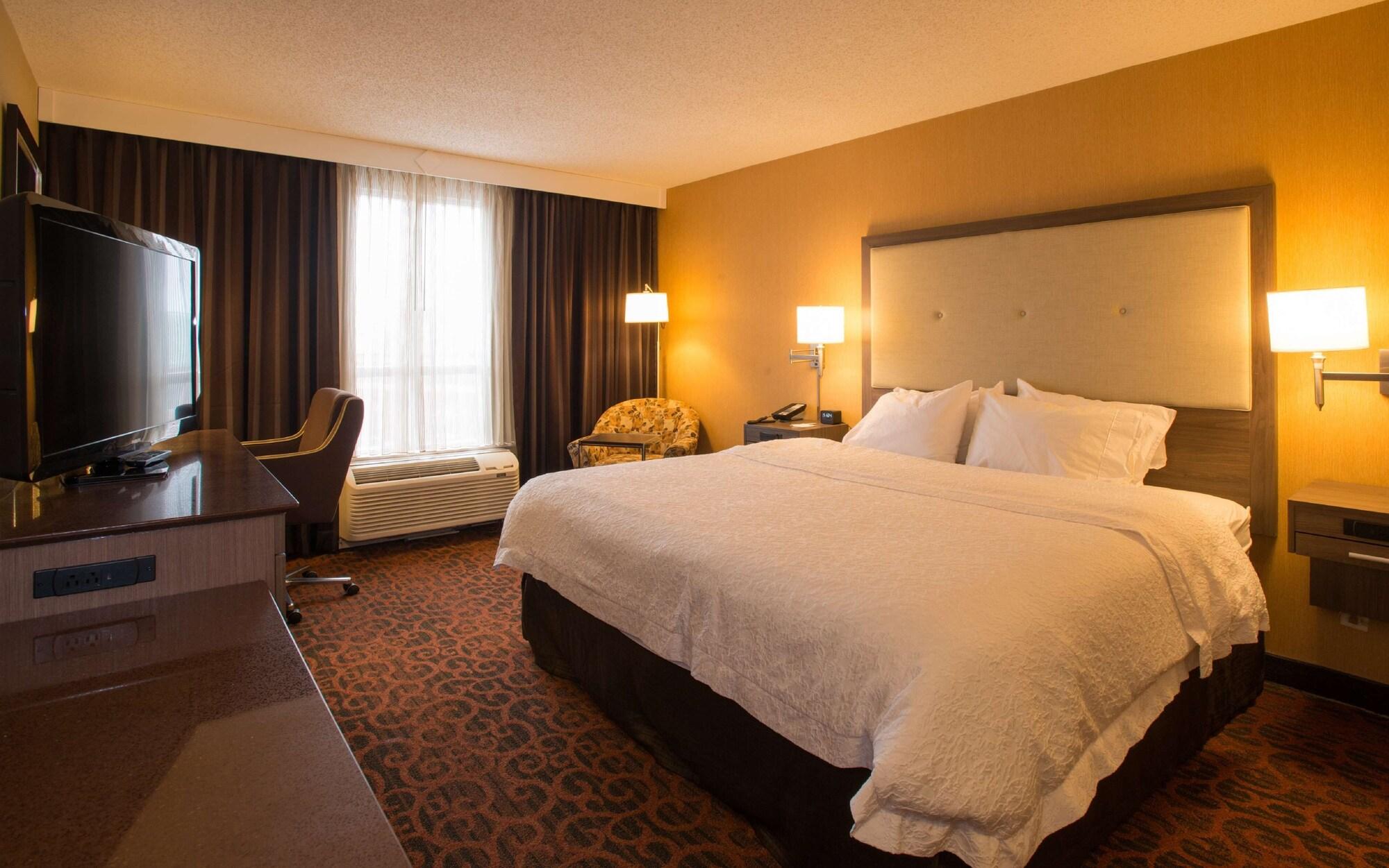 Hampton Inn Toronto-Mississauga West 외부 사진