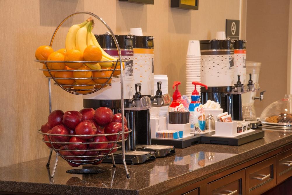 Hampton Inn Toronto-Mississauga West 외부 사진