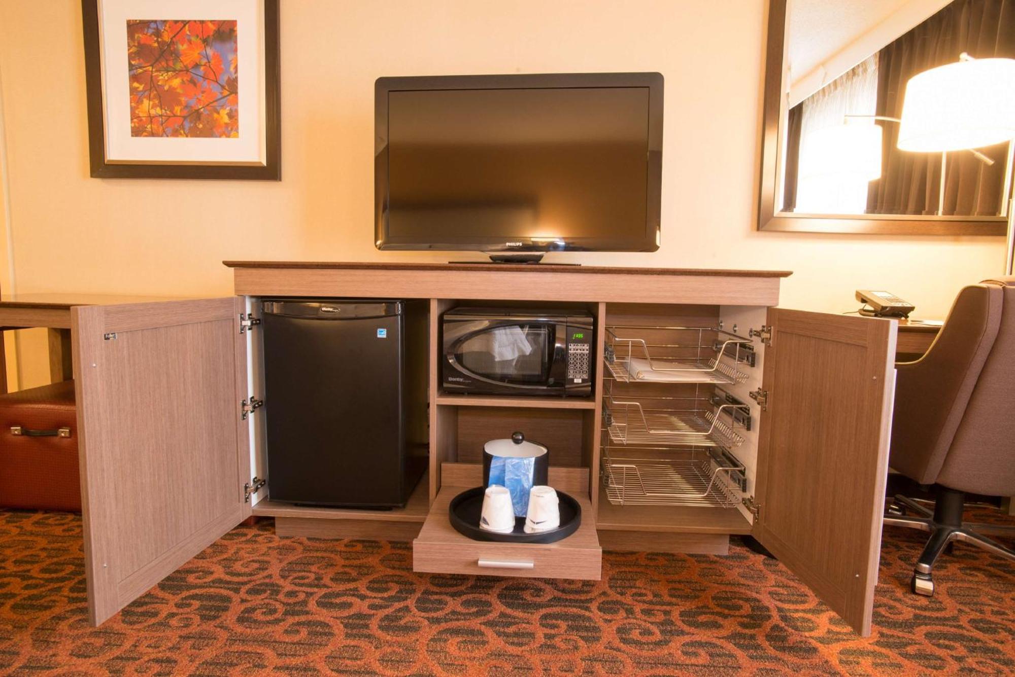 Hampton Inn Toronto-Mississauga West 외부 사진