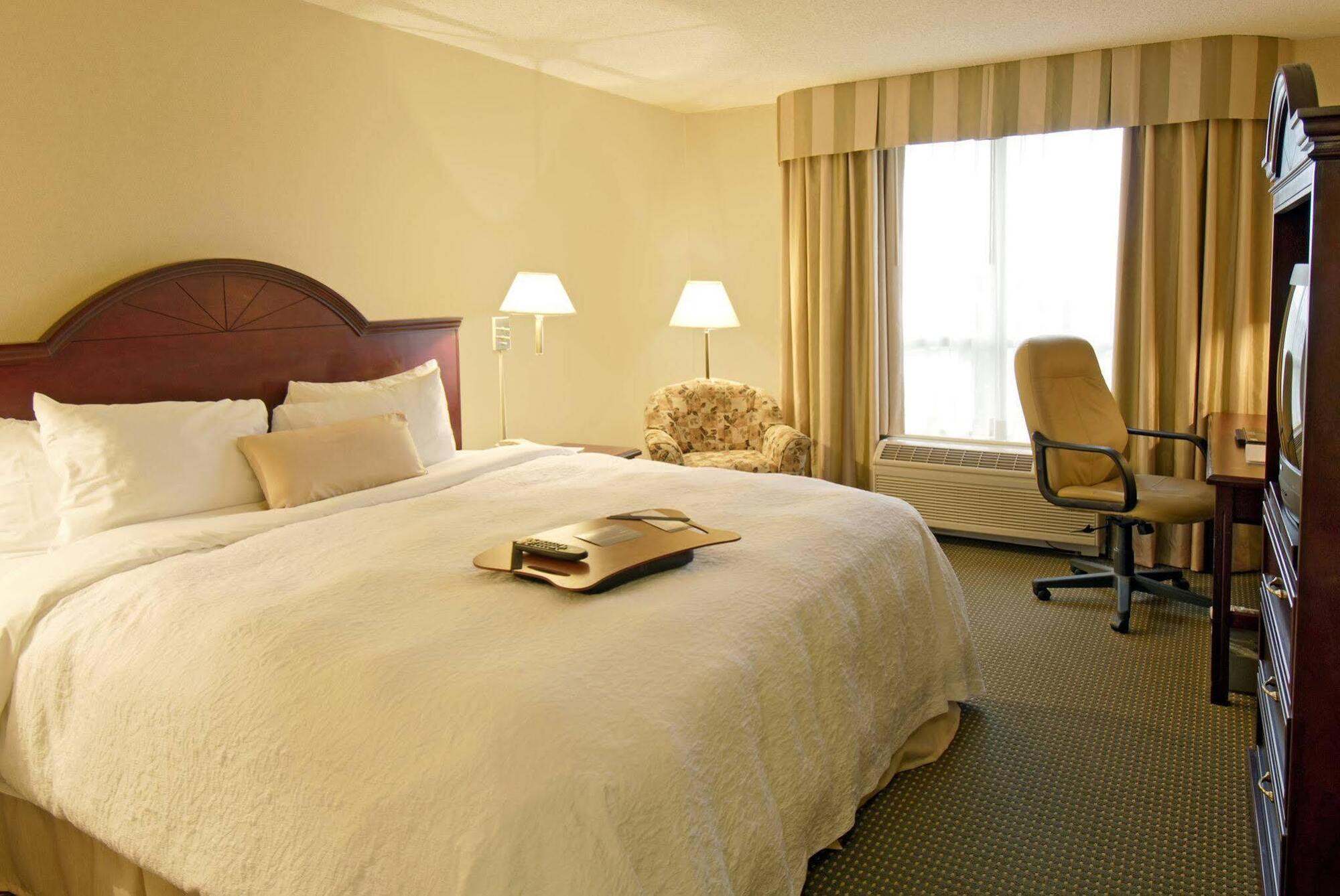 Hampton Inn Toronto-Mississauga West 외부 사진